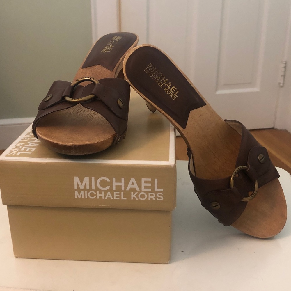 COPY - Michael Kors Lakeview slide size 7